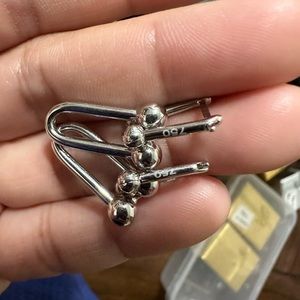 SOLD!!18karat White gold earrings clip type